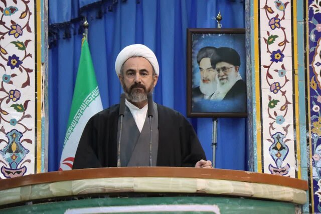 امام جمعه ایلام: بسیج و پدیده مقاومت گسترش می‌یابد/ آمریکا و صهیونیست‌ها شکست خوردند