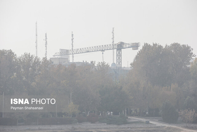 نفس اصفهان زیر فشار آلایندهها /تعطیلی مدارس ناشی از آنفولانزا بود، نه آلایندگی