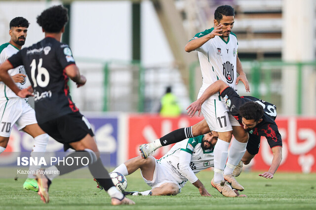 سرمربی خیبر خرم‌آباد: مشکل گل‌زنی در فوتبال ایران ریشه‌ای است/ لیاقت بازیکنانم بیش از این‌هاست