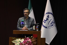 معاون اقتصادی استاندار خراسان رضوی: جهاد دانشگاهی زبان صنعت و دانشگاه را متوجه می‌شود