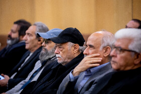 اکبر زنجانپور در مراسم یادبود هادی مرزبان