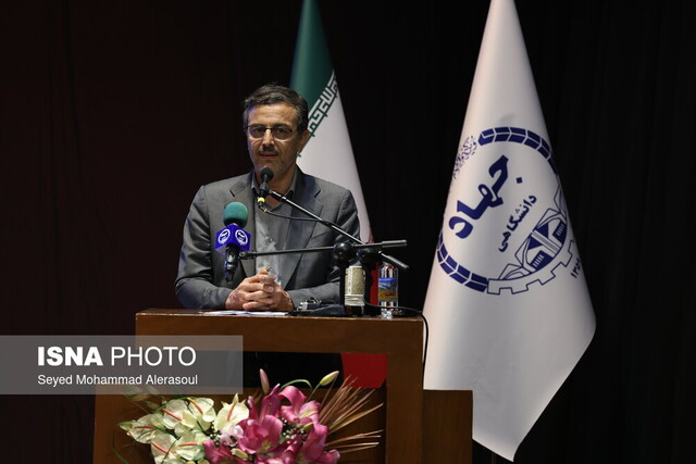 معاون اقتصادی استاندار خراسان رضوی: جهاد دانشگاهی زبان صنعت و دانشگاه را متوجه می‌شود