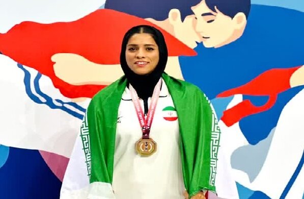 بانوی کشتی آلیش قم بر سکوی سوم رقابت‌های قهرمانی جهان ایستاد