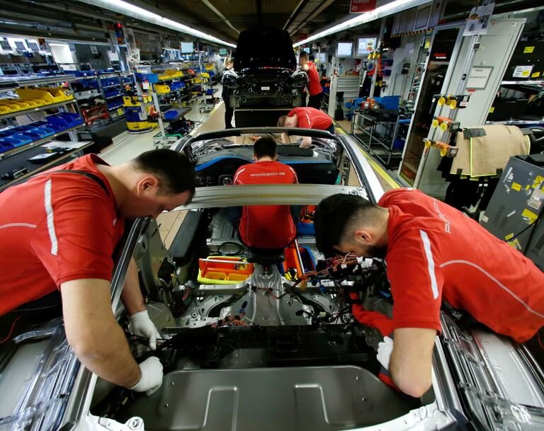 تلاش آلمان برای معافیت در ممنوعیت خودروهای بنزینی