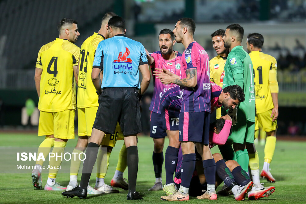 هفته یازدهم لیگ برتر فوتبال ایران؛ آلومینیوم اراک - فجر سپاسی