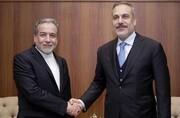گفت‌وگوی تلفنی عراقچی و فبدان درباره تحولات منطقه