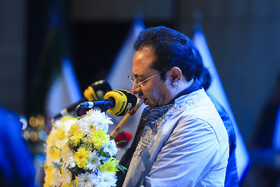 پیروز ارجمند، آهنگساز و موسیقی‌شناس درمراسم‌ اختتامیه ششمین جشنواره بین‌المللی «ستاره‌های صحنه» - کرمان