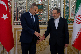 دیدار هاکان فیدان، وزیر خارجه ترکیه با سیدعباس عراقچی، وزیر خارجه ایران