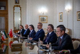 دیدار هاکان فیدان، وزیر خارجه ترکیه با سیدعباس عراقچی، وزیر خارجه ایران