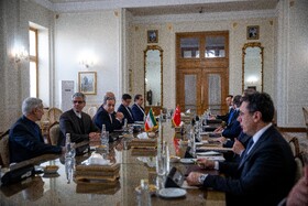 دیدار هاکان فیدان، وزیر خارجه ترکیه با سیدعباس عراقچی، وزیر خارجه ایران