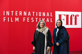 نعیمه نظام دوست بازیگر «پنجمین روز از جشنواره جهانی فیلم فجر - شیراز