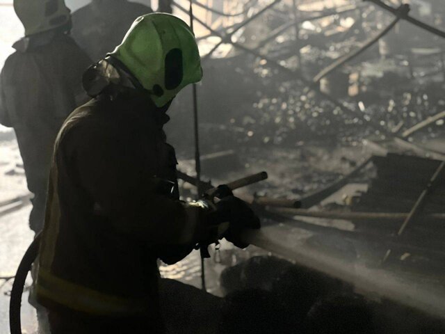 عکس آرشیوی است. حریق سه کارگاه نجاری در یافت آباد