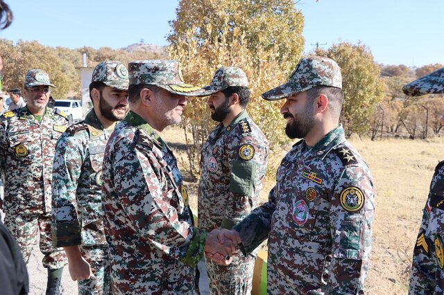 بازدید امیر سرتیپ صباحی فرد از گروه پدافند هوایی آبدانان