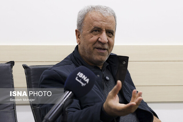 دغدغه محقق باید بیسوادی باشد نه بیپولی