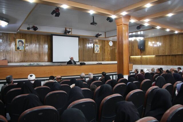 انکار، راه مدیریت مسائل اجتماعی و فرهنگی نیست/ حضور کمرنگ نسل جدید در مساجد