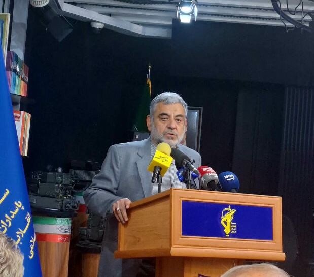 نویسنده کتاب سردر آسود» از چهره‌ای ماندگار در تبلیغات دفاع مقدس می‌گوید