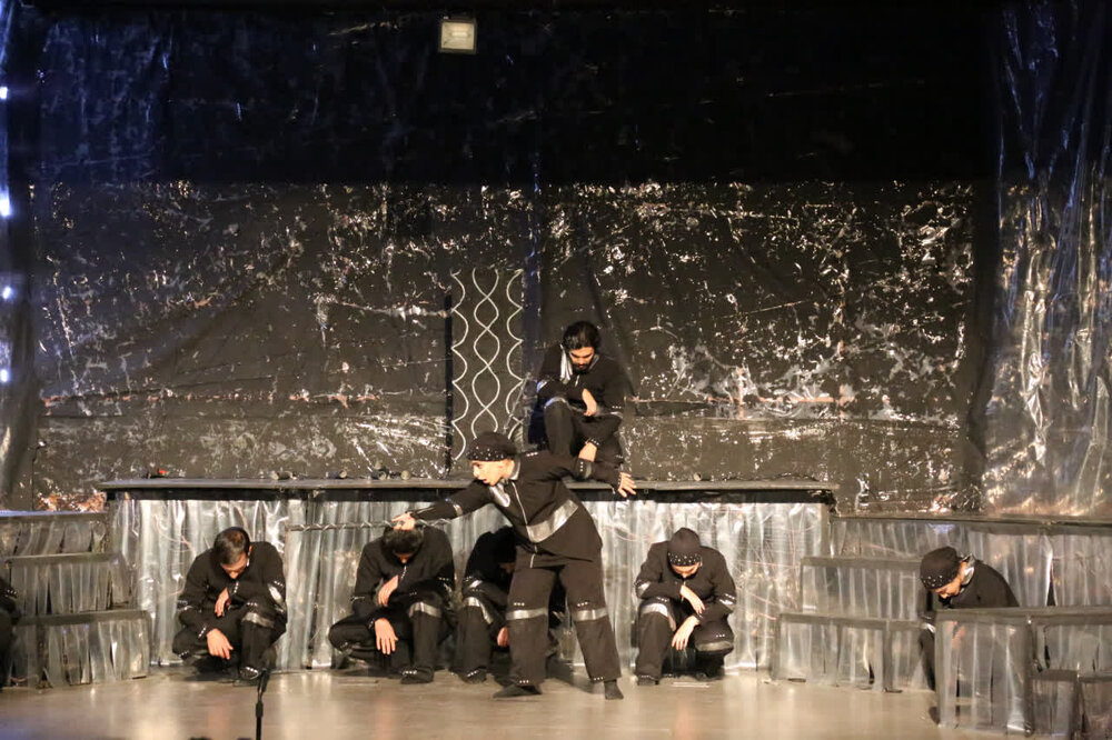 جشنواره تئاتر کرمانشاه به ایستگاه پایانی رسید/ معرفی ۲ نمایش راه‌یافته به مرحله کشوری