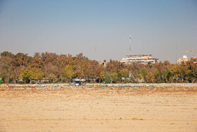 اصفهان همچنان چشم انتظار پاییز