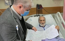 بیماری و تخت بیمارستان هم مانع هنرنمایی هنرمند پیشکسوت نشد!