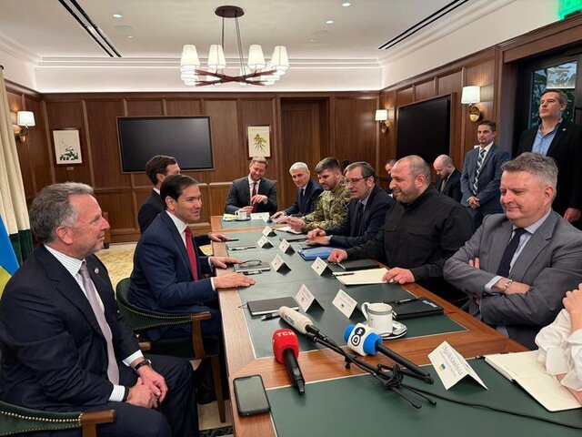 پالتیکو: اوکراین نگران نادیده گرفته شدن در طرح آمریکا است