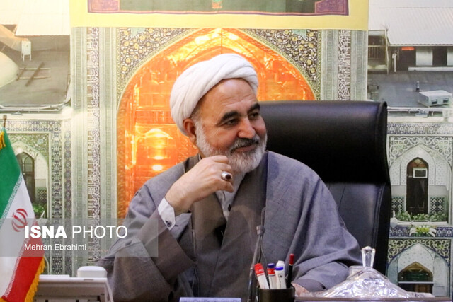 بررسی عوامل موثر بر ماندگاری زائر در مشهد؛ از جاذبه‌های گردشگری تا فرهنگ میزبانی