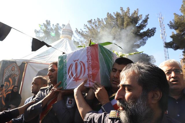 اشک‌های کرمان برای «محسن میرشکار»، آتش‌نشانی که برای نجات دیگران جان داد