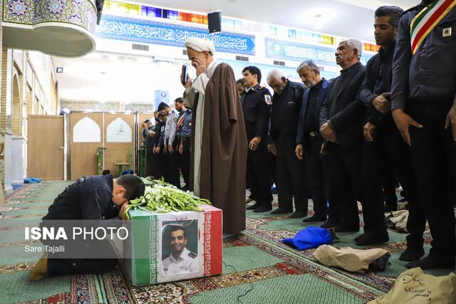 تشییع پیکر مطهر آتش‌نشان فداکار «محسن میرشکار» - کرمان