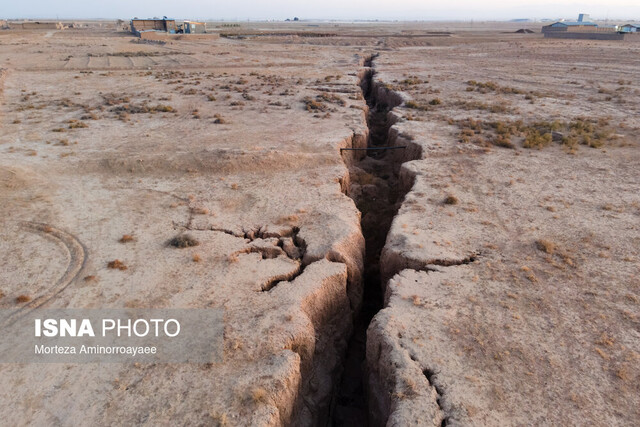 فرونشست در برخی نقاط ساوه و زرندیه به یک متر رسیده/برای آبخیزداری، فردا دیر است