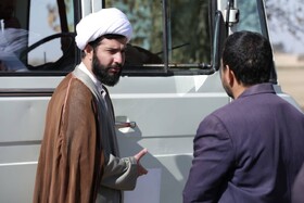 این طلبه معلم اخلاق نیست!