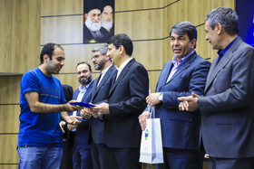  نشست با فعالان حوزه فاوا و شرکت‌های دانش‌بنیان استان کرمان باحضور سیدستار هاشمی، وزیر ارتباطات و فناوری اطلاعات