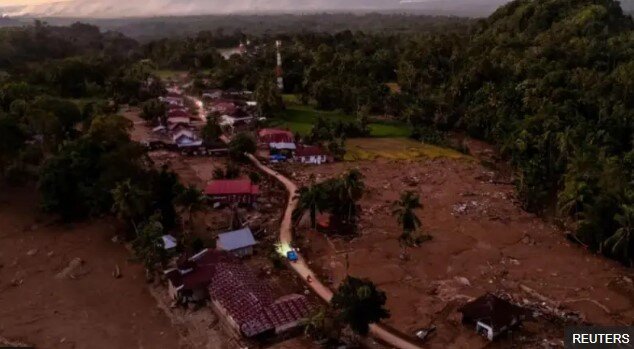 افزایش تلفات سیل مرگبار در جنوب آسیا