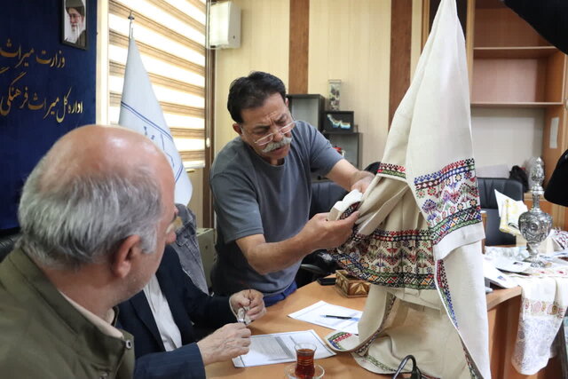 داوری آثار در سمنان دریافت مهر اصالت توسط ۴۸ اثر در هشتمین دوره داوری مهر اصالت ملی در استان سمنان