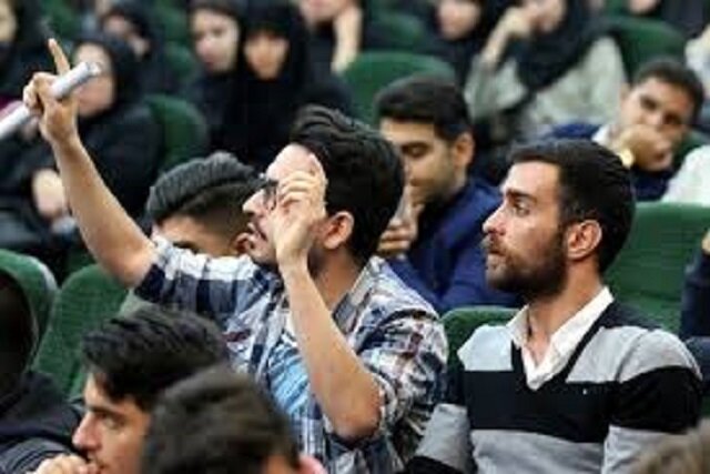 بیش از هر زمانی به آرمان‌خواهی و کمال‌گرایی دانشجویان نیاز داریم