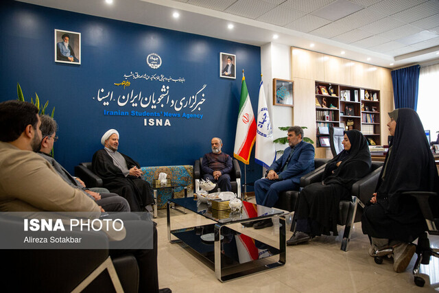 مسجد فقط جای نماز نیست