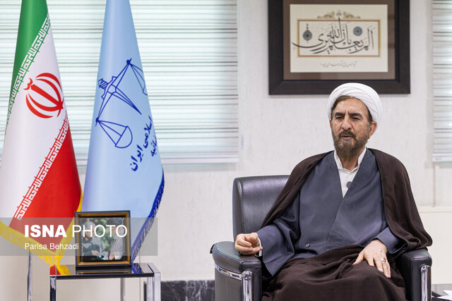 صدور حکم قطعی مشاور وزیر پیشین راه/آخرین وضعیت پروندههای شبنم نعمتزاده و بانک آینده/بازداشت ۷ نفر از عوامل یک برنامه در فضای مجازی