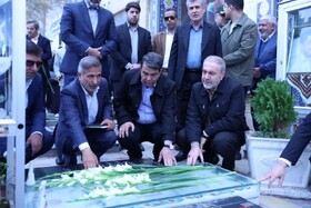 ادای احترام دبیرکل ستاد مبارزه با مواد مخدر کشور به مقام شهدای کرمان