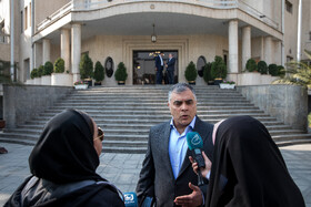 محسن پاک‌نژاد، وزیر نفت در حاشیه جلسه هیات دولت - ۱۲ آذر