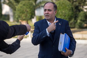  غلامرضا نوری قزلجه، وزیر کشاورزی در حاشیه جلسه هیات دولت - ۱۲ آذر