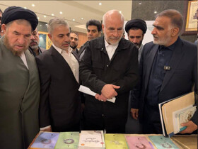 بازدید قالیباف از نمایشگاه کتاب نمایندگان ادوار