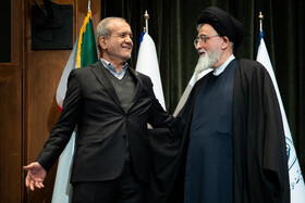 سید محمدرضا مدرسی یزدی، نماینده مجلس خبرگان رهبری و مسعود پزشکیان، رئیس جمهور در همایش بین المللی حقوق ملت و آزادی های مشروع