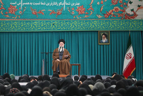 دیدار هزاران نفر از زنان و دختران با رهبر انقلاب