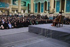 دیدار هزاران نفر از زنان و دختران با رهبر انقلاب