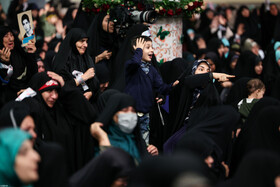 دیدار هزاران نفر از زنان و دختران با رهبر انقلاب