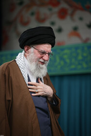 دیدار هزاران نفر از زنان و دختران با رهبر انقلاب