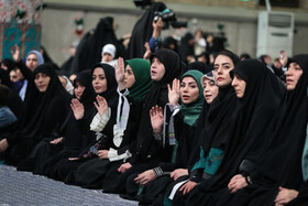 دیدار هزاران نفر از زنان و دختران با رهبر انقلاب