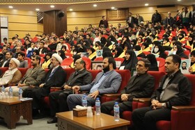 دومین گردهمایی تجلیل از مادران و همسران شهدا در قم برگزار شد