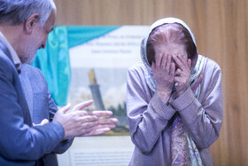 ژاله آموزگار، پژوهشگر فرهنگ و زبان‌های باستانی، اسطوره شناس، مترجم و نویسنده در آئین رونمایی مجموعه‌ٔ اسناد داخلی و خارجی