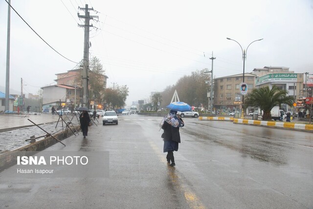 باران و رعد و برق در ۱۵ استان/ احتمال آبگرفتگی معابر