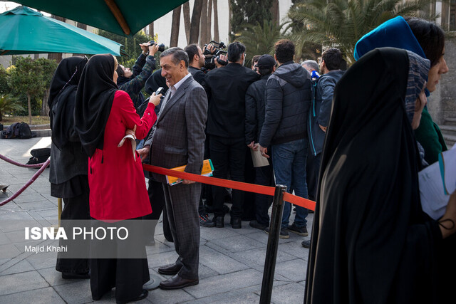 اصلاح قیمت مرغ/توضیح درباره تغییرات سهمیه کارت سوخت/توصیه وزیر بهداشت به گروههای پرخطر