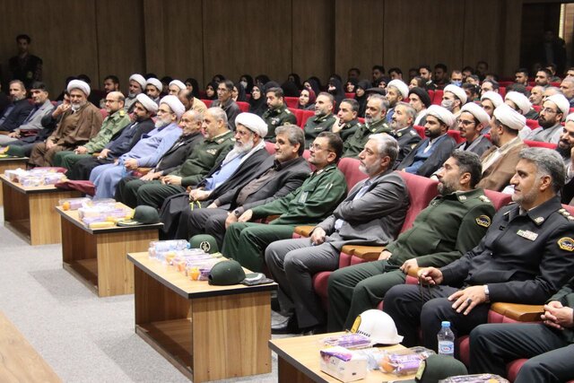 انقلاب اسلامی نقطه آشتی ملت ایران با نهجالبلاغه است